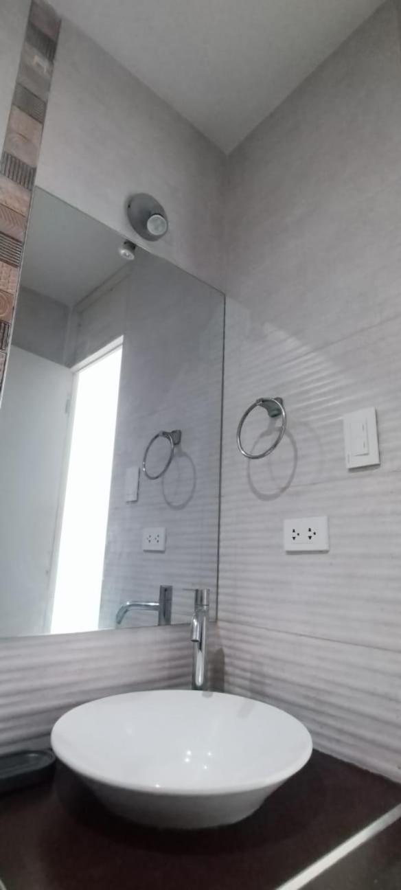 Hotel Guest House Inkayacu-פאראקאס מראה חיצוני תמונה